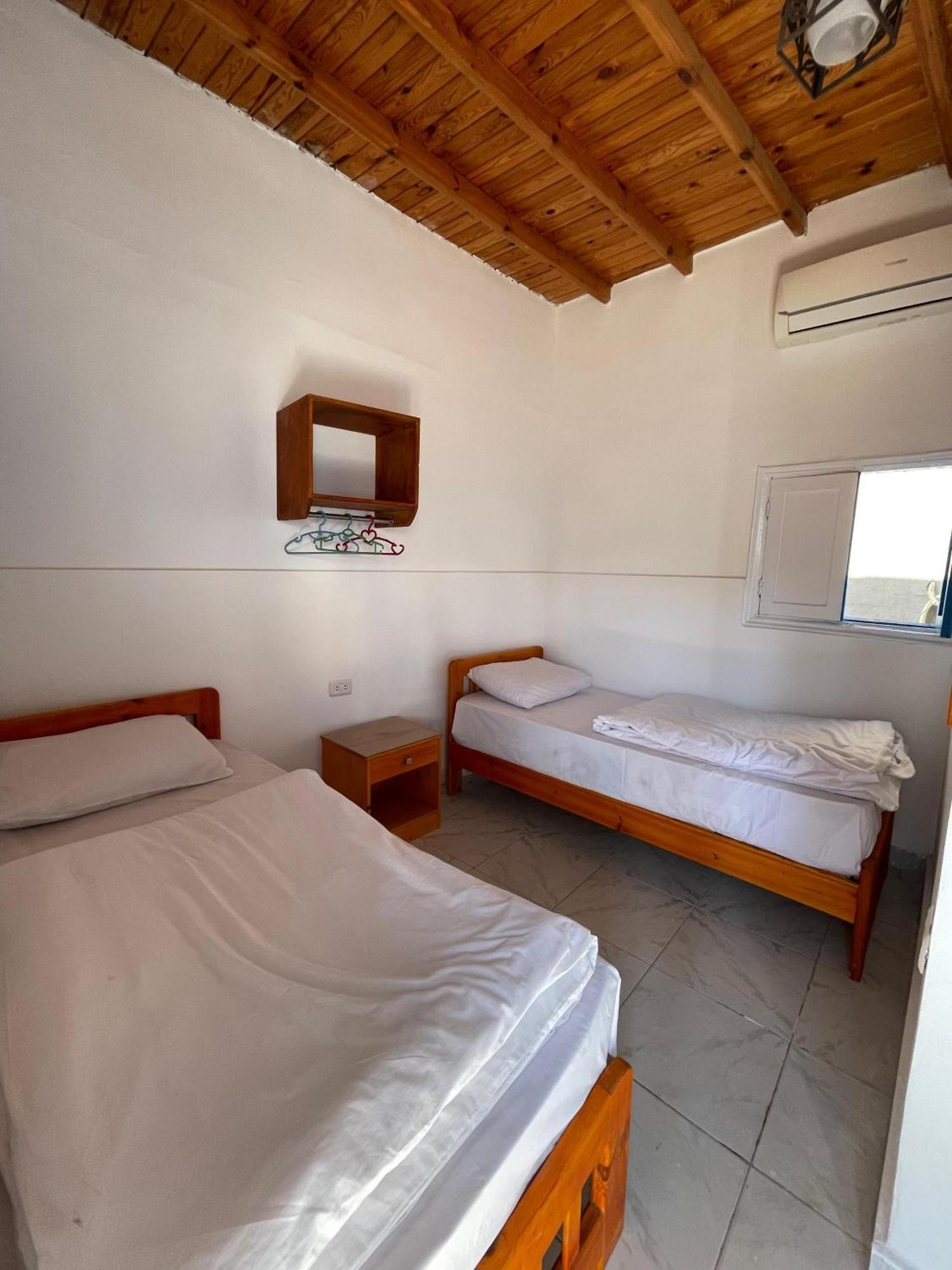 Auski Hostel Дахаб Екстериор снимка