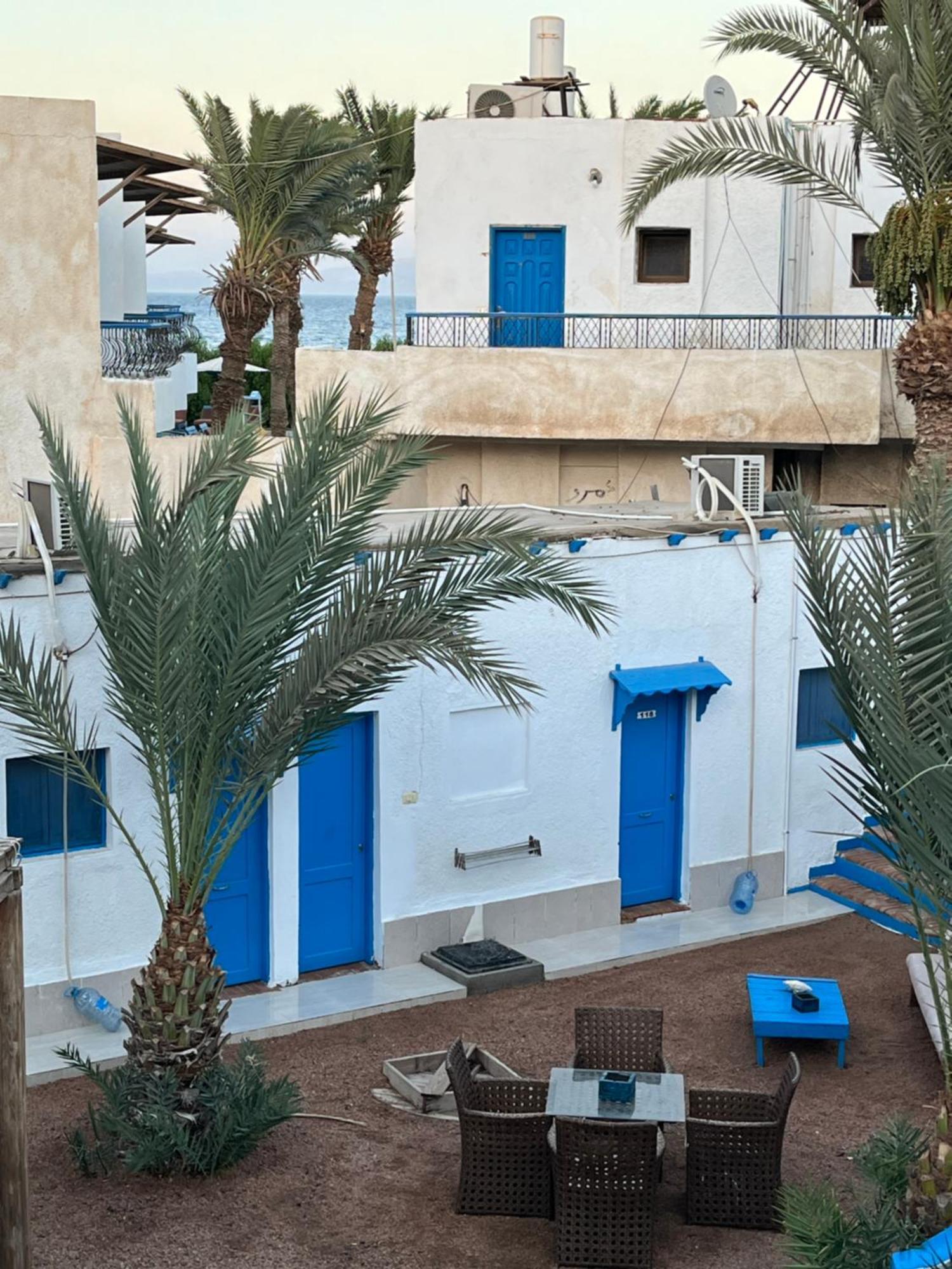 Auski Hostel Дахаб Екстериор снимка