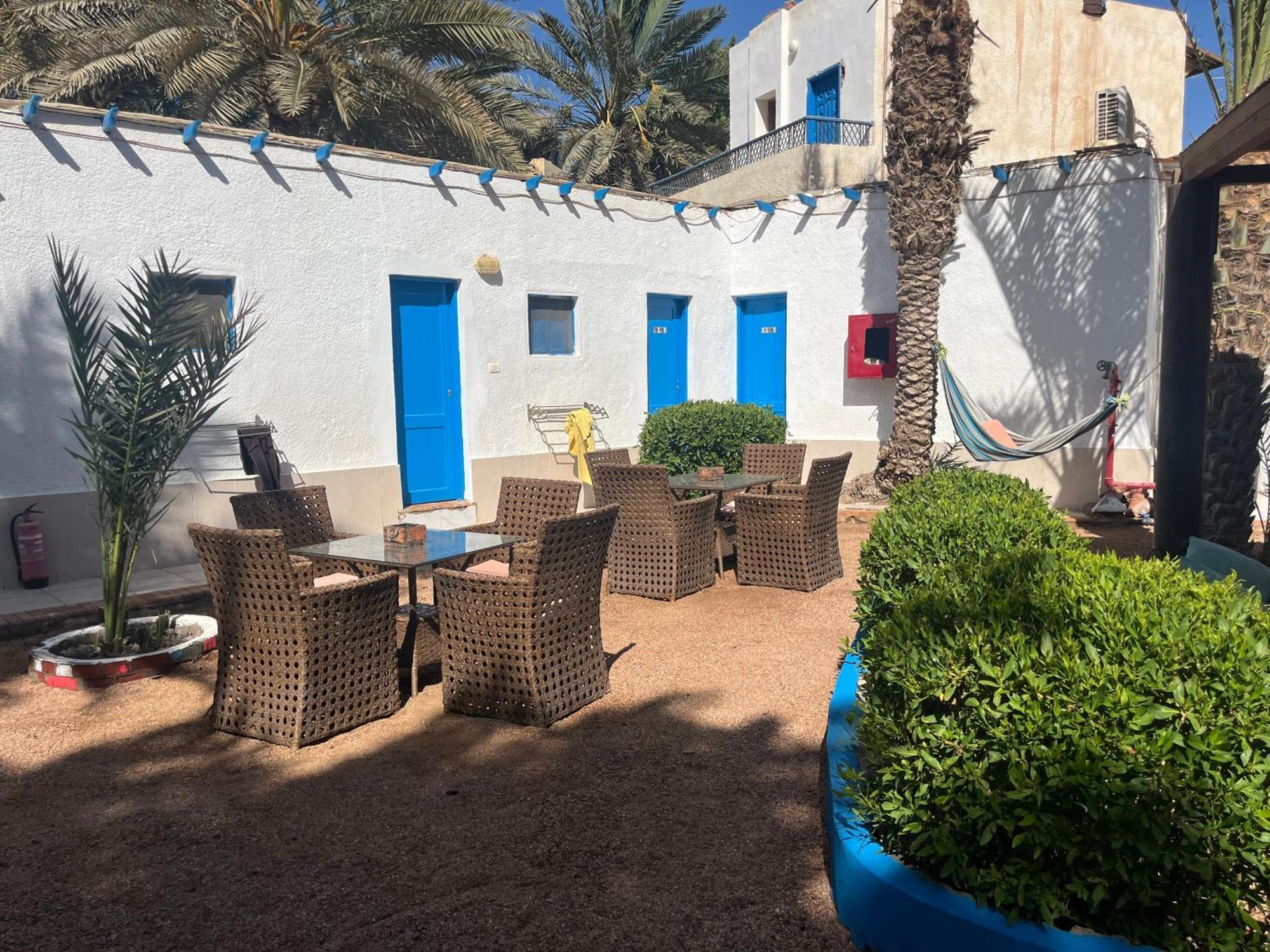Auski Hostel Дахаб Екстериор снимка
